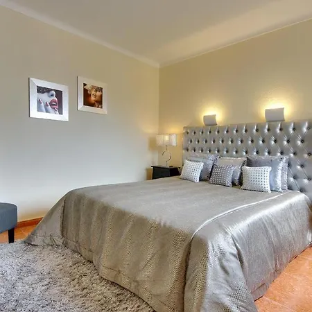 Vila Sleeps 8 With Pool Air Con And Wifi Gale de Cima